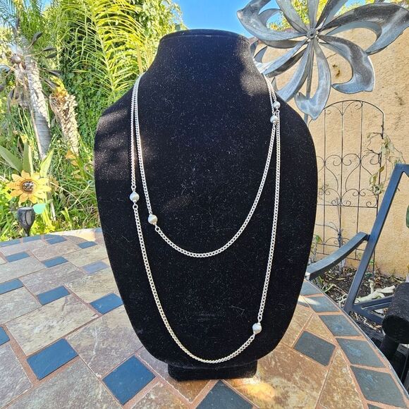 Vintage Signed Monet Flapper Length Silver Beaded Chain Necklace - Picture 2 of 4